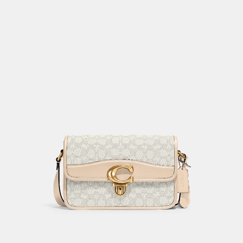 蔻驰coach 经典标志提花studio单肩包_免税价格_免税课代表