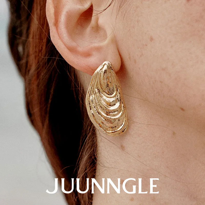 JUUNNGLE 洲谷 贻贝耳钉 金色