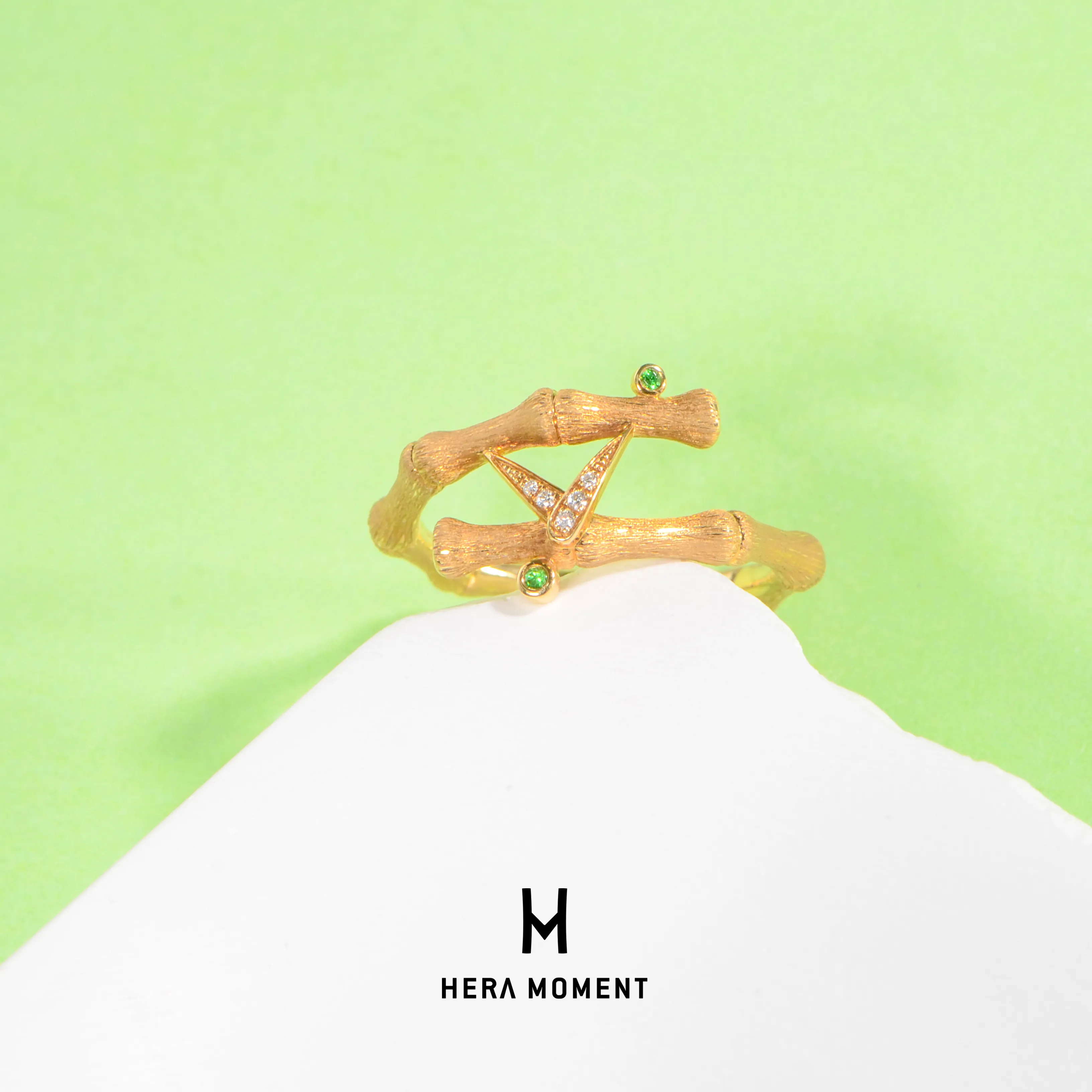HERA MOMENT 赫拉臻藏 「阿朵同款」竹韵18K金钻石戒指（专属定制刻字） 金色