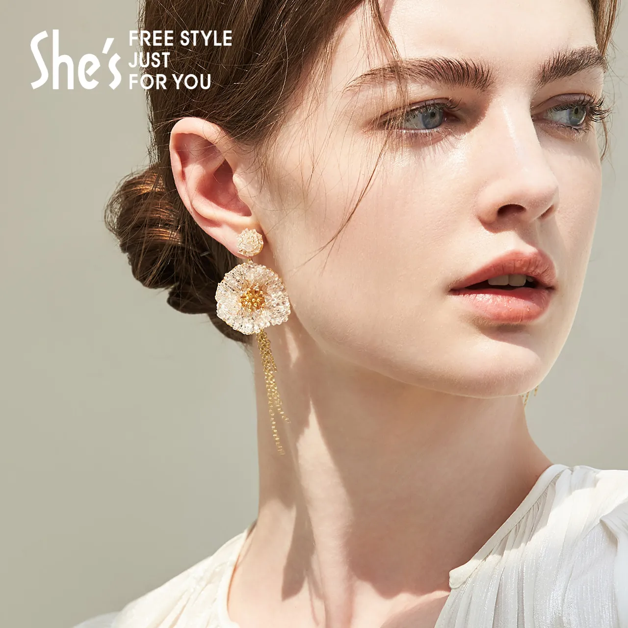 She's She's茜子 卡美伊花朵流苏耳环|梁满摇曳仙女风 水晶透白H0